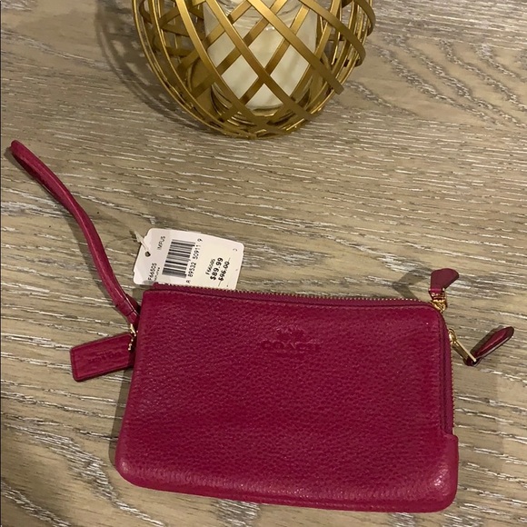 Wristlet - Picture 1 of 4